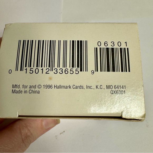 Vintage Hallmark Keepsake Ornament Tamika Penda Kids 1996 - Picture 2 of 8